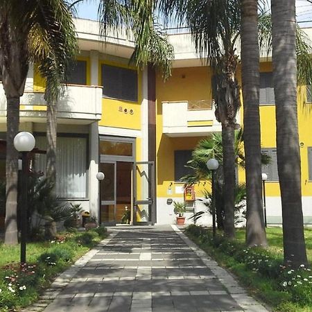 Oasi Park Hotel Маскали Екстериор снимка