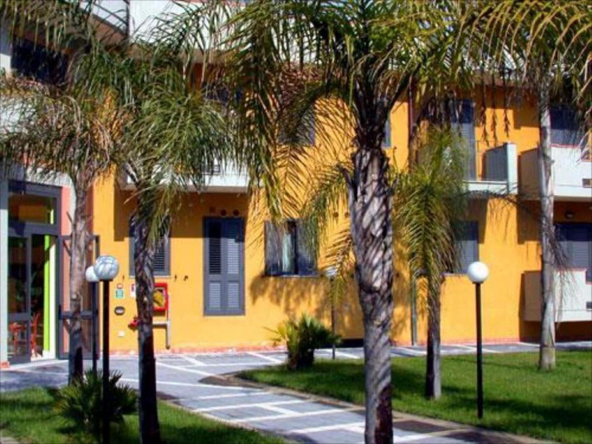 Oasi Park Hotel Маскали Екстериор снимка