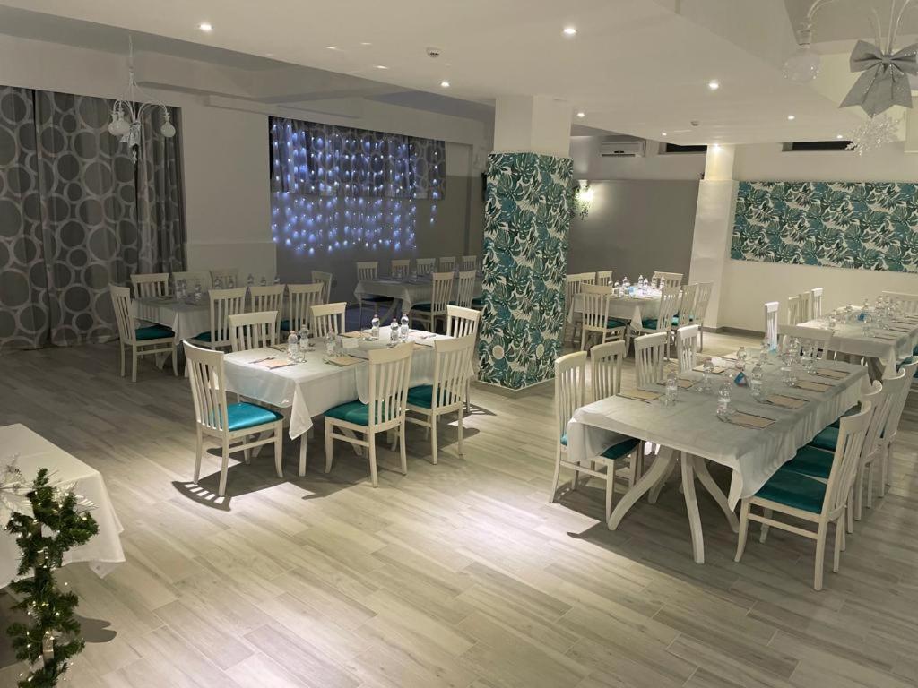 Oasi Park Hotel Маскали Екстериор снимка