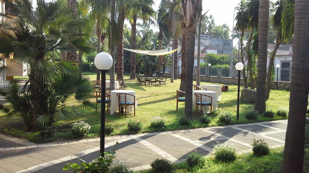 Oasi Park Hotel Маскали Екстериор снимка